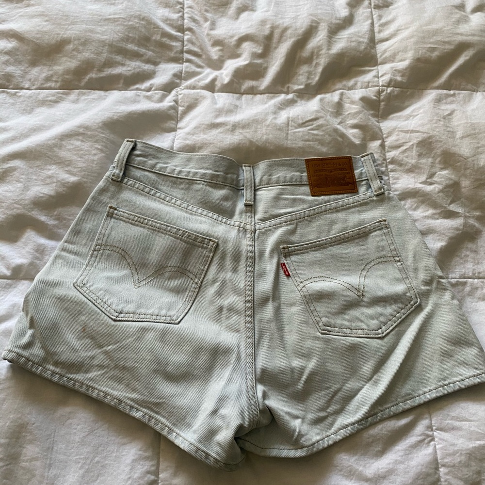 Levi’s High-Waisted Wide Leg Short - Primer Blue